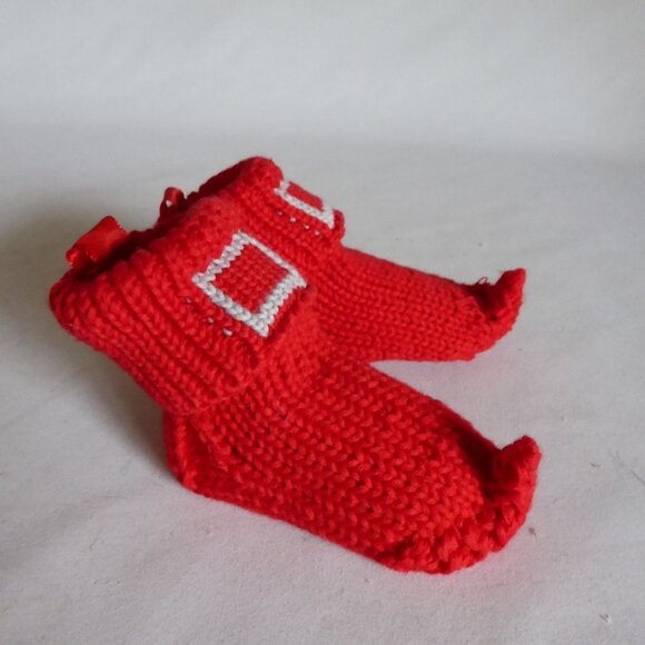 INFANT BABY CHRISTMAS ELF RED KNIT BOOTIES SLIPPERS SOCKS SHOES (NEW) NEVER WORN - Picture 3 of 10